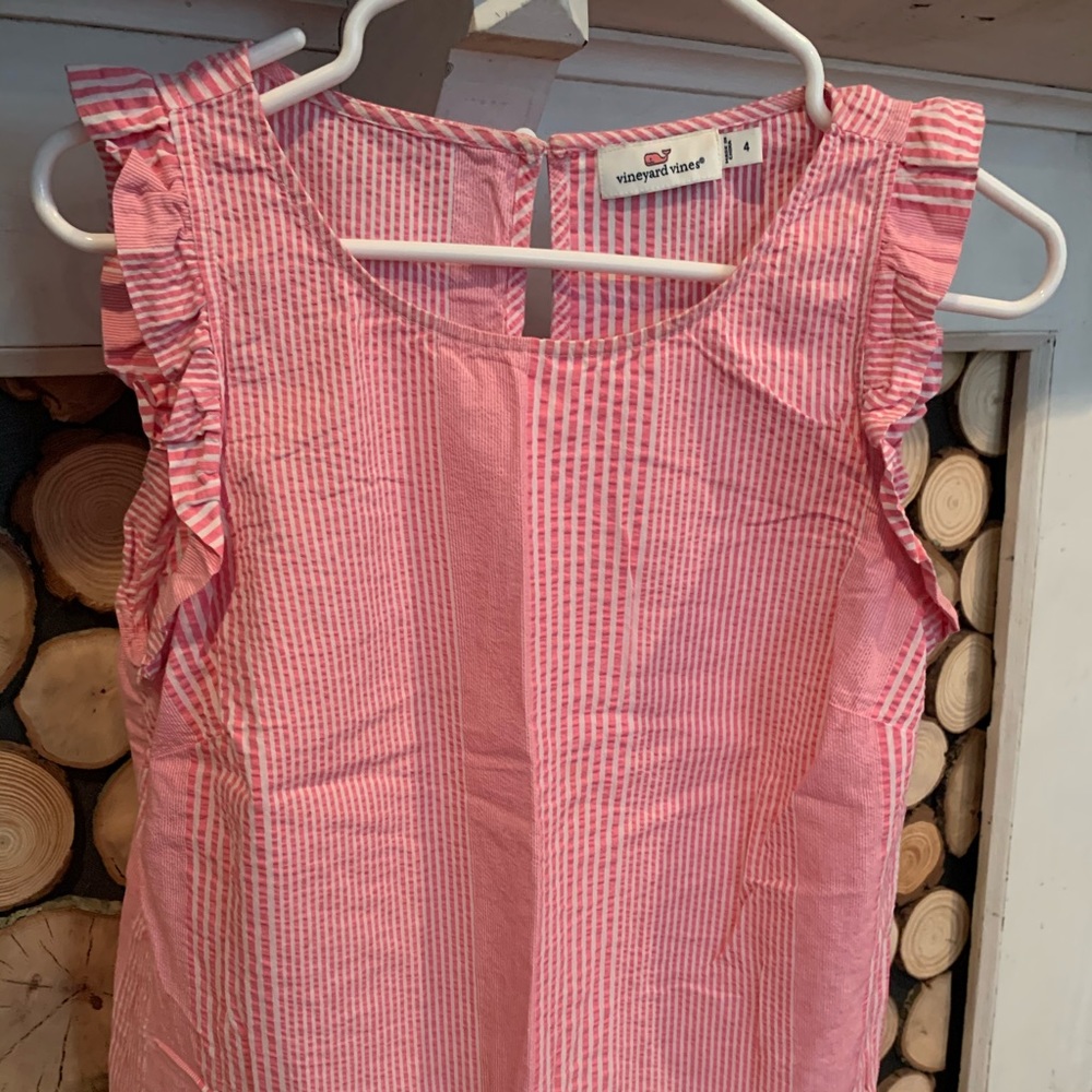 Vineyard Vines seersucker sleeveless top